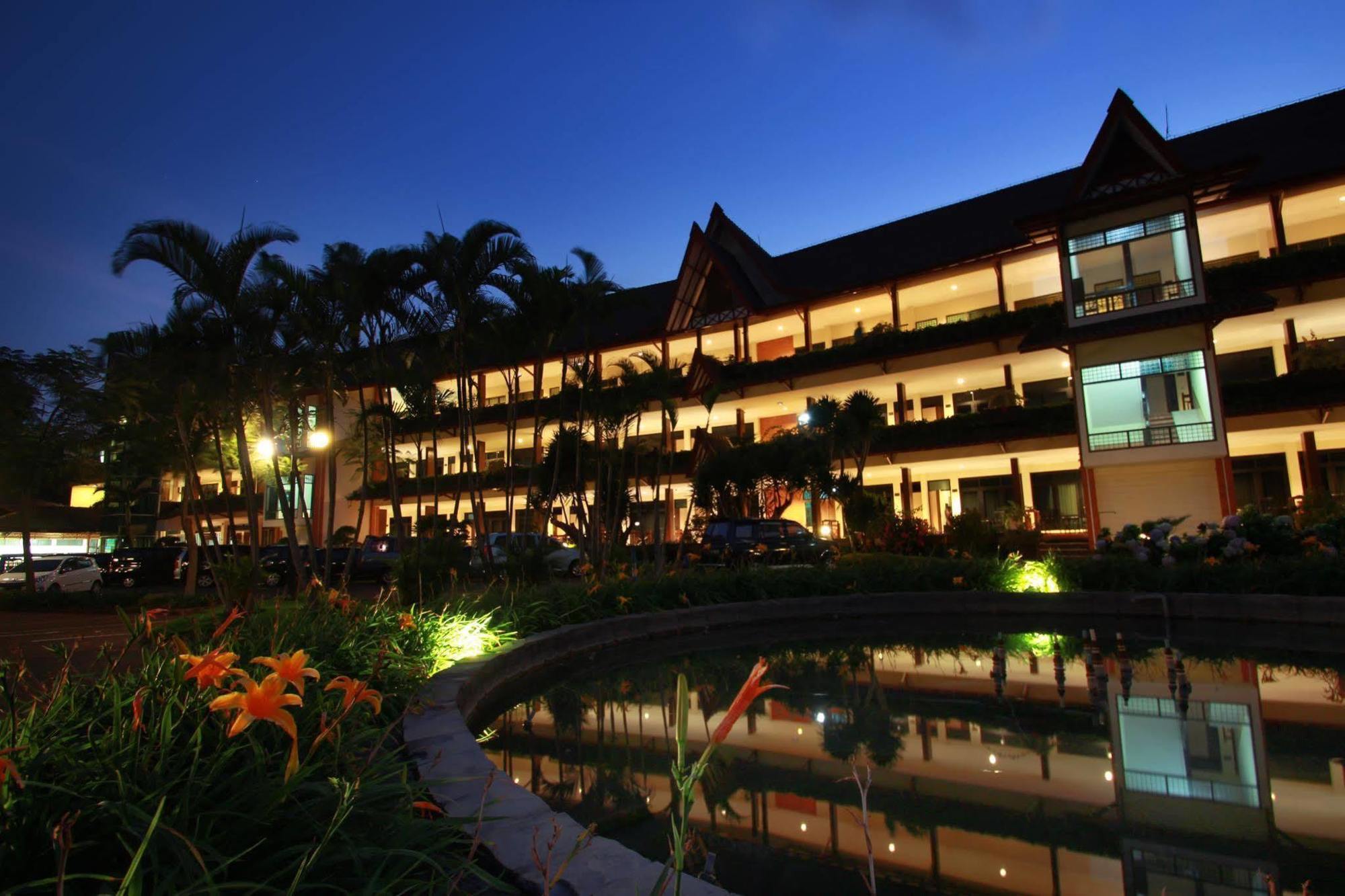 Kusuma Agrowisata Resort & Convention Malang Extérieur photo